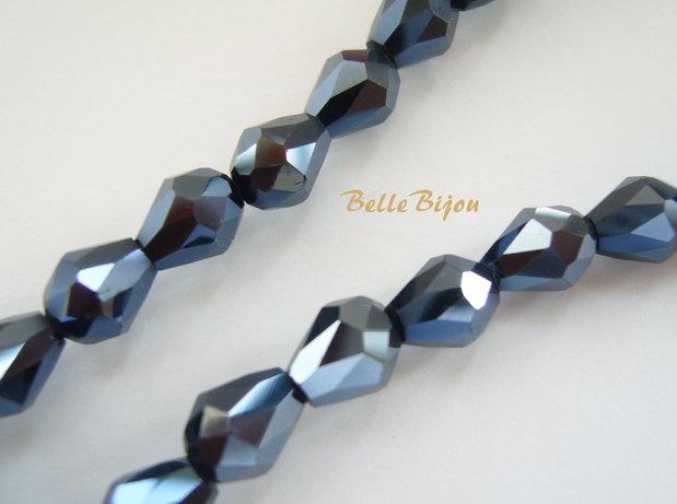 Lacrima fatetata din sticla imitatie hematit 7x6 mm