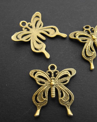 PANDANTIV BRONZ  - 27 X 24 MM