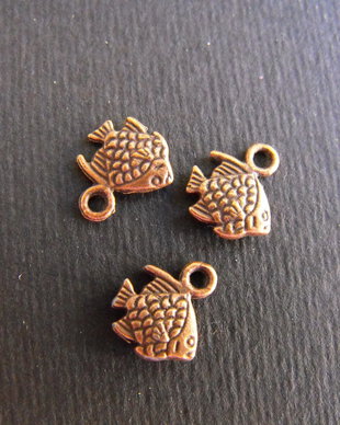 PANDANTIV PESTISOR CUPRU - 11 X 9 MM.