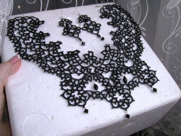 Colier+cercei tehnica tatting REZERVAT
