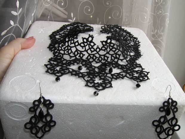 Colier+cercei tehnica tatting REZERVAT