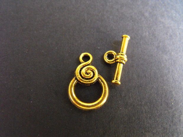 INCHIZATOARE 2 PIESE AURIE - 18 X 12 MM