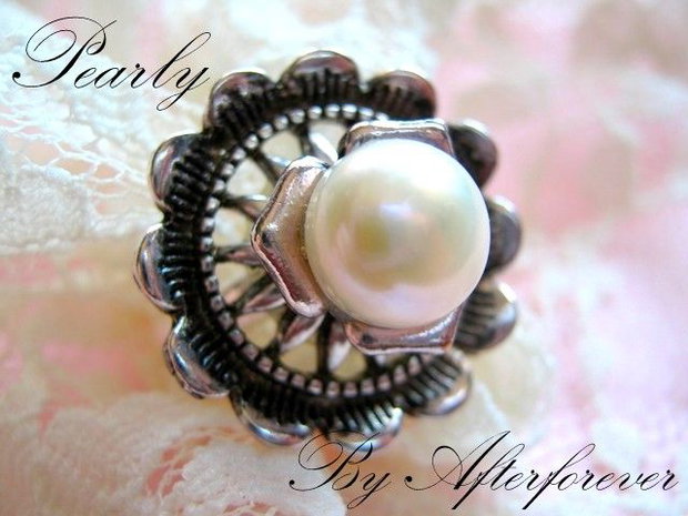 PEARLY RING rezervat
