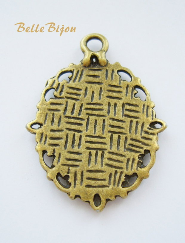 Rama finisaj bronz dantelata de camee sau cabochon 26x36 mm (cu agatatoare)