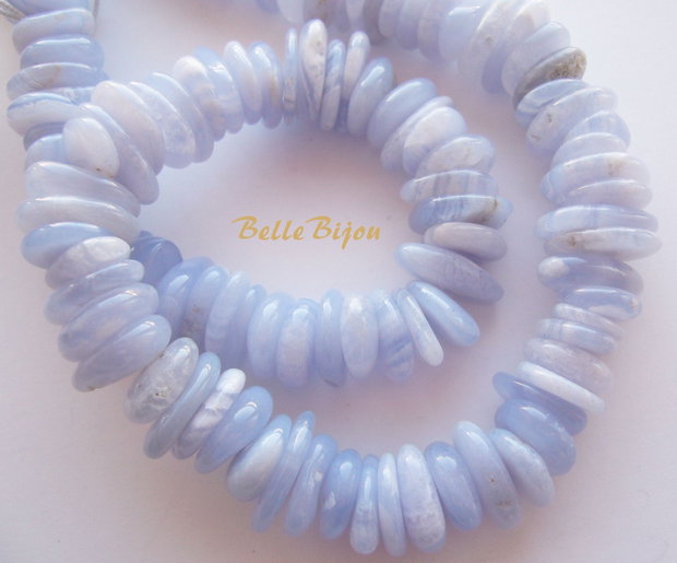Calcedonie solzisori 9-11x2-4 mm (10 bucati)