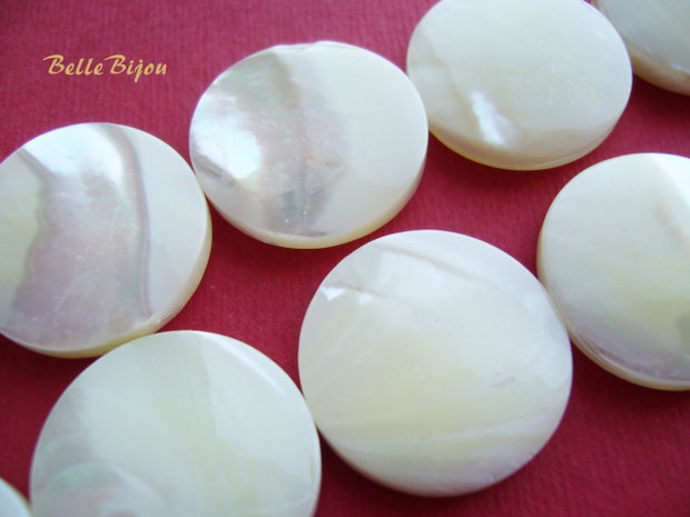 Sidef alb NATURAL banut de diametru 20 mm si grosime 5 mm