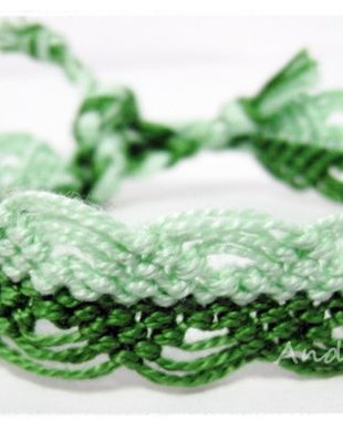 Friendship bracelet - Two Shades of Green