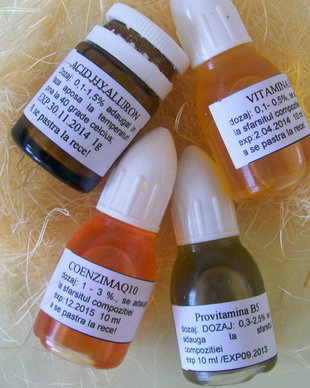 ACID HYALURON/ COENZIMA Q10/ PROVITAMINA B5/ VITAMINA E uleioasa