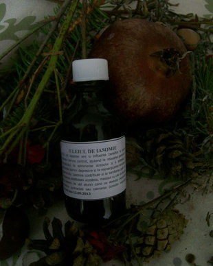 ULEI DE IASOMIE MACERAT/ ULEI DE ZAMBILE MACERAT/ ULEI DE LACRAMIOARE MACERAT/ ULEI DE MARGARETE MACERAT