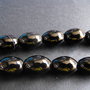 AGATE BUTOIASI - 15,5 - 16 X 11,5 MM