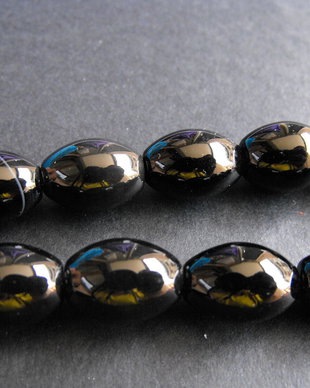 AGATE BUTOIASI - 15,5 - 16 X 11,5 MM