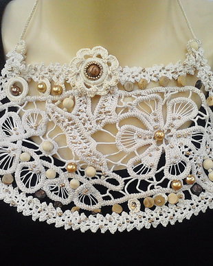 AUR FARA CARATE - COLIER MACRAME vandut