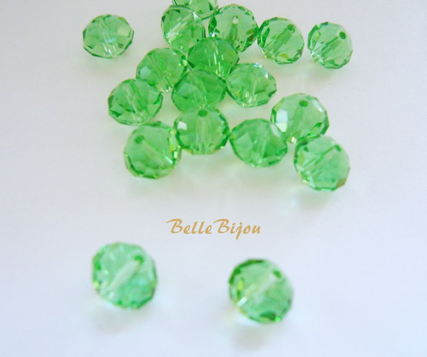 Cristale sticla verde crud 10x8.5 mm