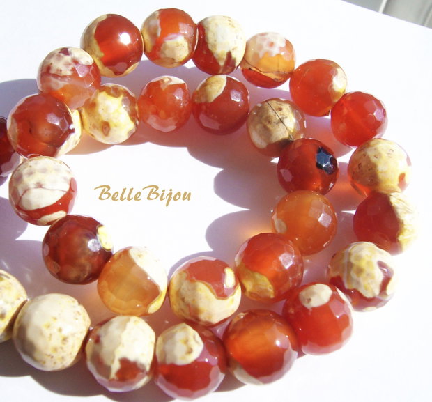 Agate fatetate culoarea carneolului cu pete galbui 10-10.5 mm