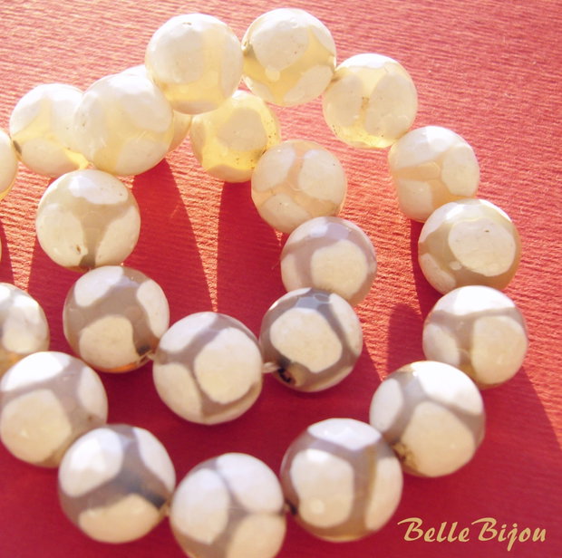 Agate fatetate patate alb-gri-bej 10-10.5 mm