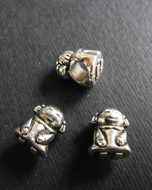 DISTANTIER FETITA PT. SNUR - 11,5 X 9,5 X 7 MM