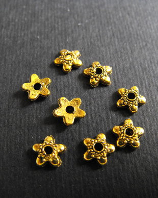 CAPACELE AURII - 6 MM ( 10 BUC.)