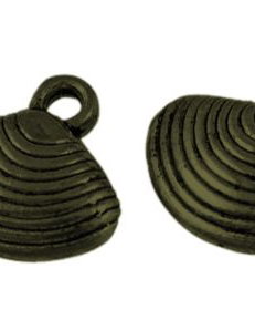 Charm scoica, bronz antichizat