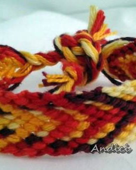 Friendship bracelet - Fiecare nod este o rugaciune