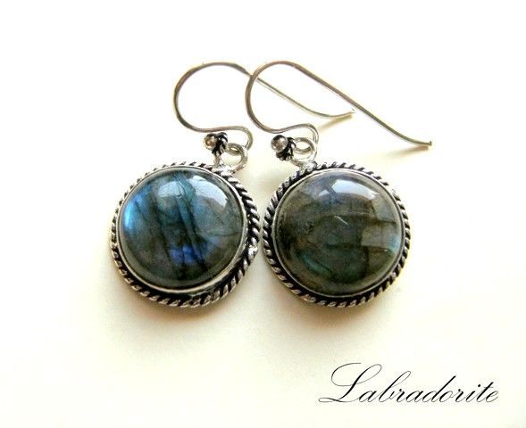 LABRADORITE- rezervat!