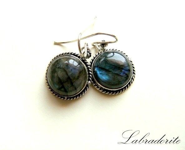 LABRADORITE- rezervat!