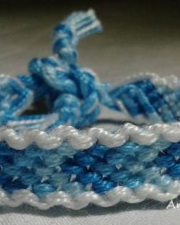 Friendship bracelet - Fiecare nod este o rugaciune