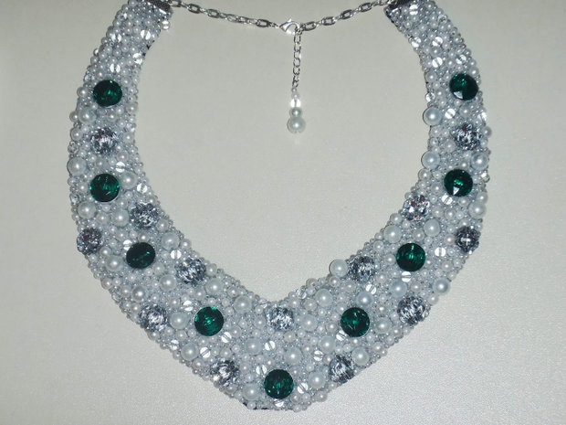 Colier statement perle si margele cristal Regina Maria