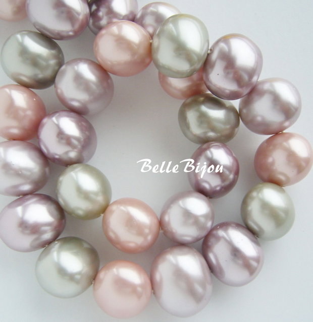 REZERVATE....Perle tip Mallorca in culori pastel aprox 16x14x12.5 mm (4 bucati)