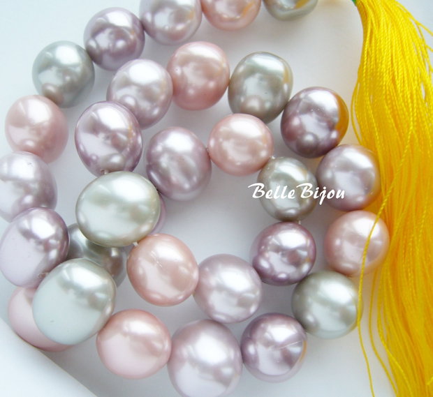 REZERVATE....Perle tip Mallorca in culori pastel aprox 16x14x12.5 mm (4 bucati)