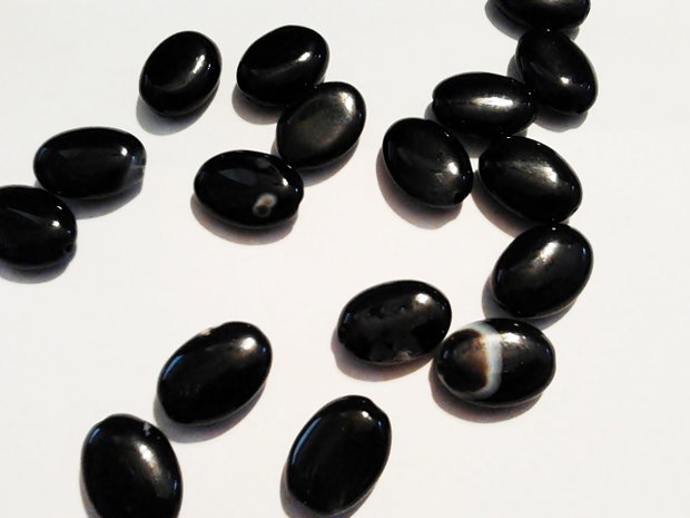 1b Onix oval lucios 10 x 14 mm