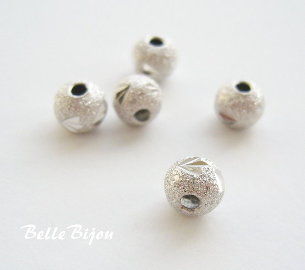 Margele stardust cu model din argint 925 de diametru 6 mm si gaura de 1.5 mm