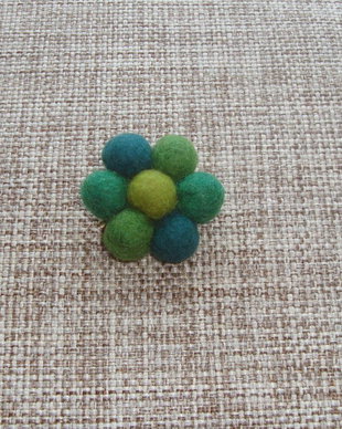 Little green brooch