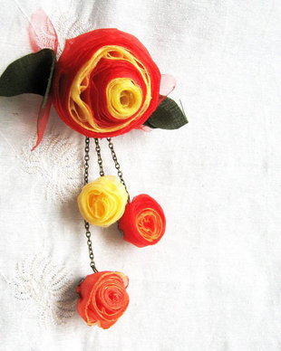 Flower brooch