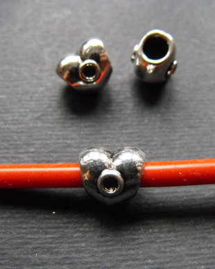 DISTANTIER PT. SNUR  INIMIOARA - 10 X 9 X 8  MM