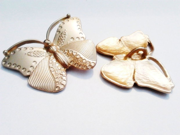 1b Pandantiv placat aur " Big Butterfly '' 40 mm