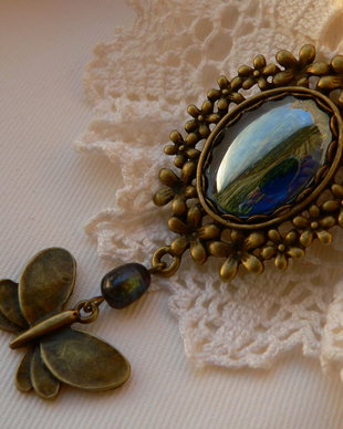 "Medal of beauty"... înfluturată
