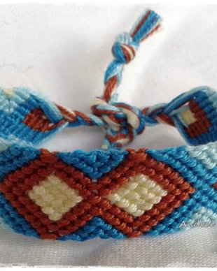 Friendship bracelet - Fiecare nod este o rugaciune