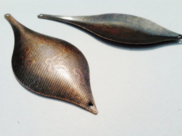 1b Pandantiv filigran cupru  ''Butterfly leaf '' 23 x 64 mm