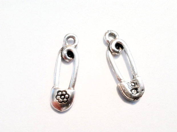 1b Charm placat argint '' Agrafa '' 6 x 20 mm