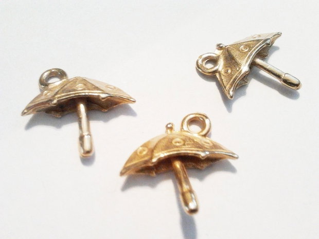 1b Charm aliaj aurit Umbrela  17x16mm (GPLAK 103)