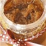 Scrub (exfoliant pentru corp)  cu zahar brun, ulei de masline extravirgin si pudra de Urucum