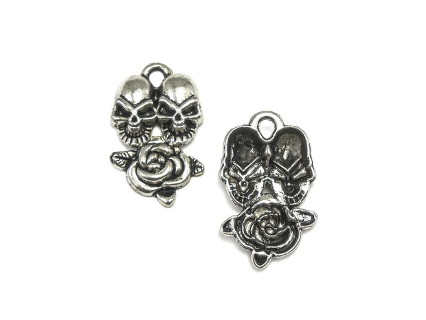Pandantiv cranii si trandafir, argintiu antichizat, 35x21 mm (cod 11-31)