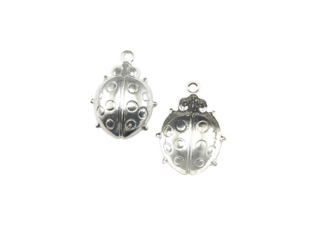 Charm buburuza, placat cu argint, 19x14,5 mm (cod 9-4)