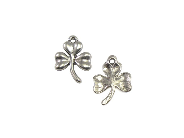 Charm trifoi, argintiu antichizat, 19x15 mm (cod 9-72)