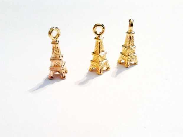 1b Charm placat aur '' Turn eiffel 3D '' 5 x 5 x 17 mm