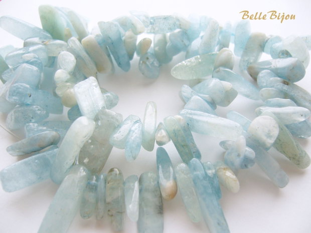 Aquamarine gherute 9-19x3-5.5x3-7 mm (10 bucati)