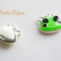 Broscoiul printisor argintiu cu email verde neon 13x11 mm