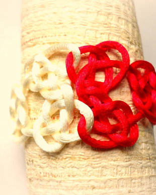 Bratara martisor