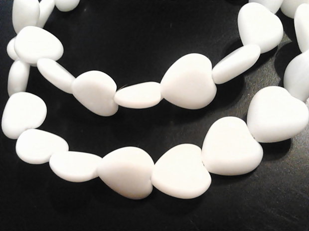 1b Agata white heart 10 mm