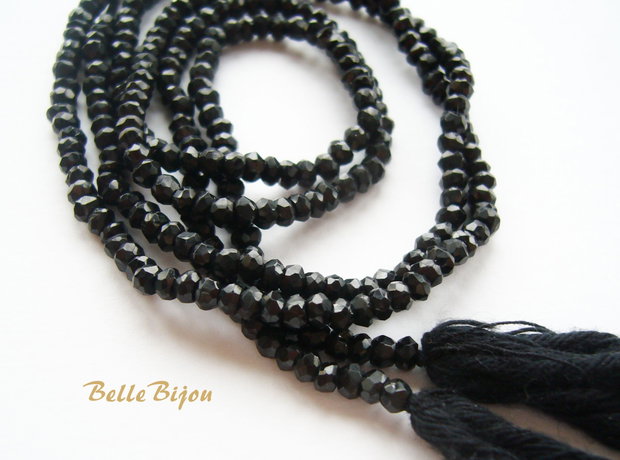 (5 bucati) Spinel negru 2.8-3.5 mm
